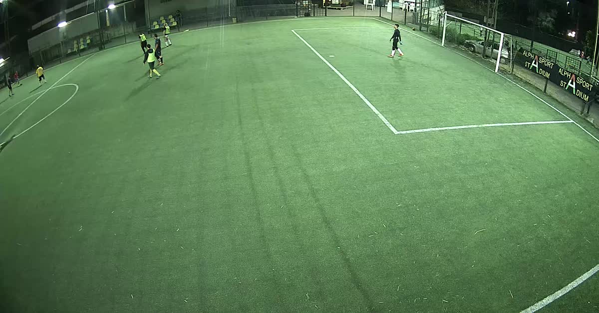 Pallone difeso e spiraglio tro