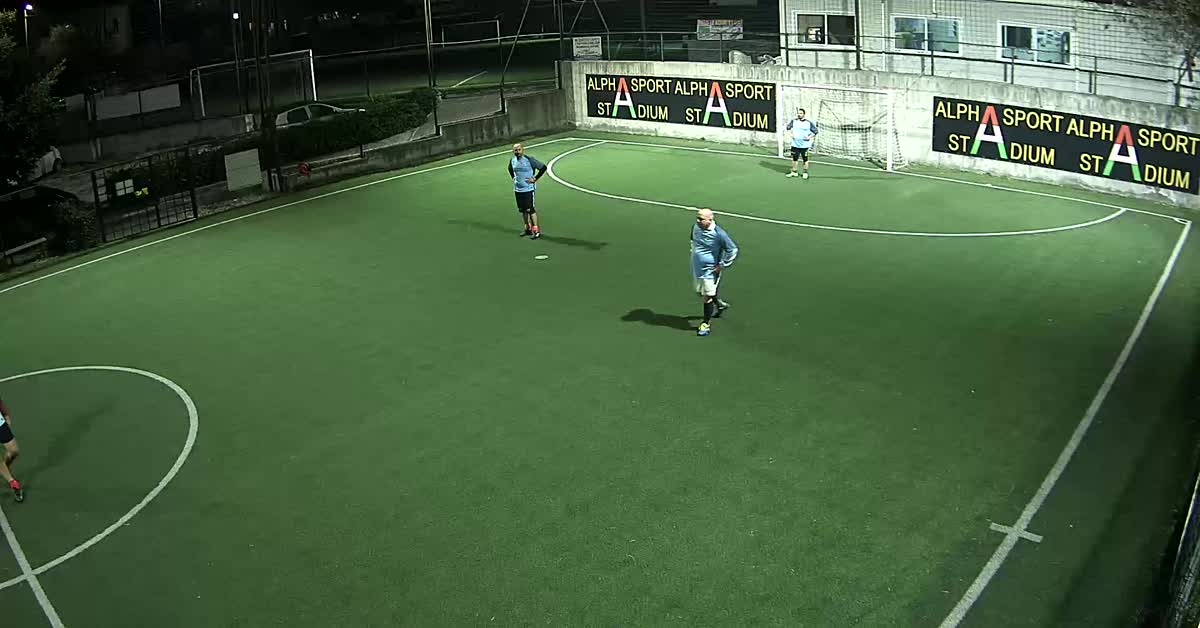 Dribbla tutti e segna