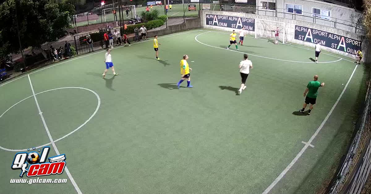 Tiro da fuori