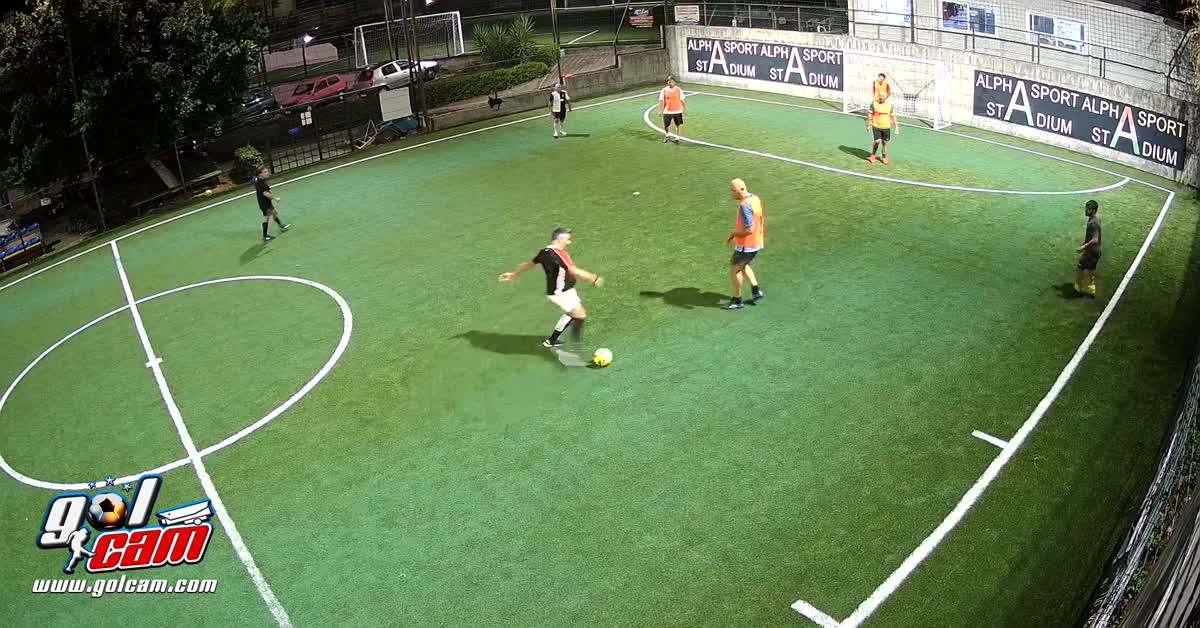 Scambio e goal a fil di palo