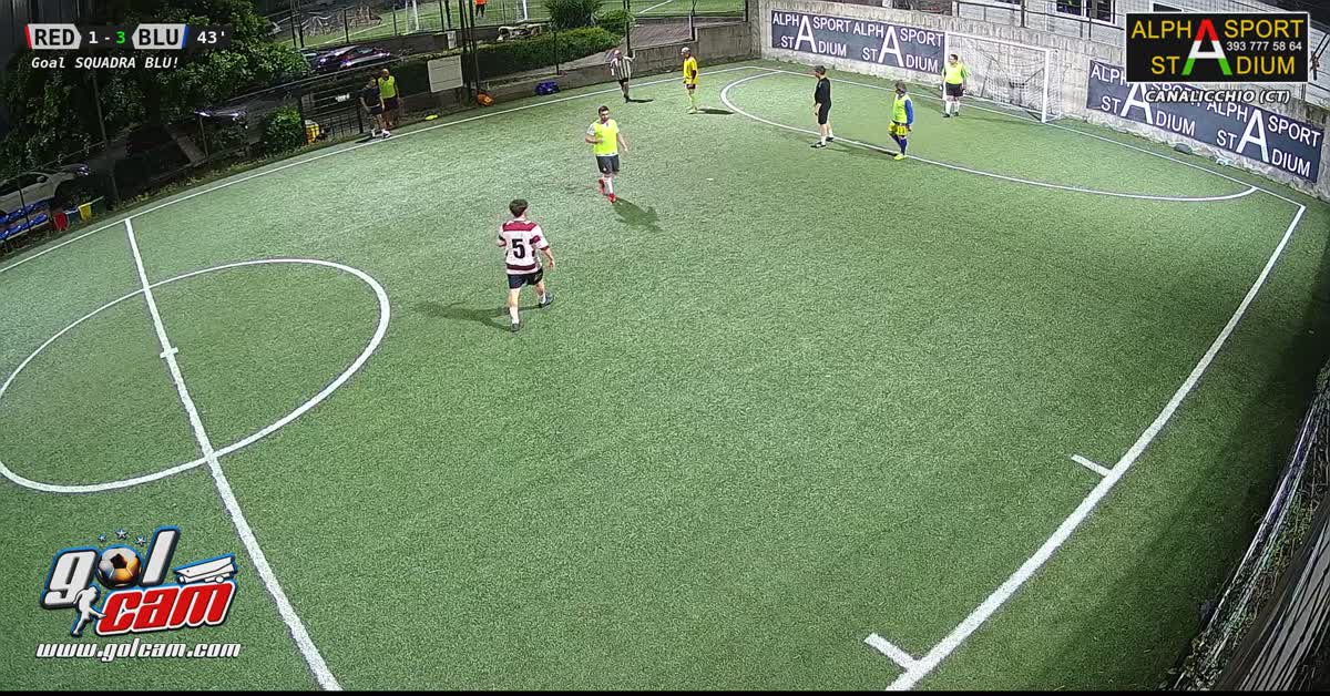 Gran tiro da fuori e goal