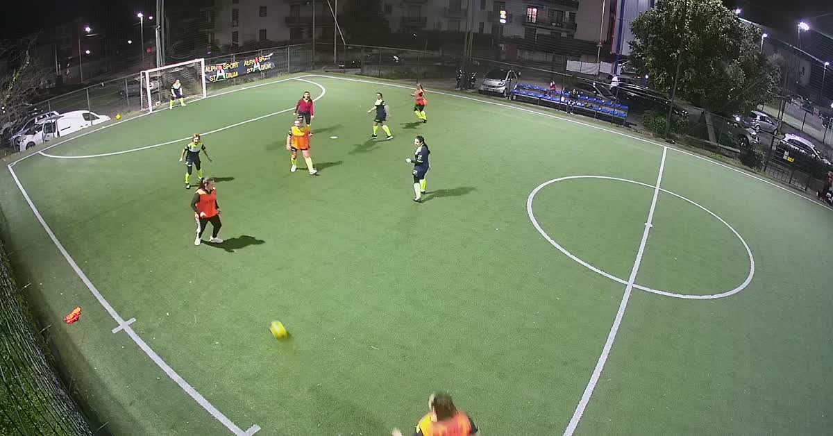 Tiro da fuori e gol mancato 