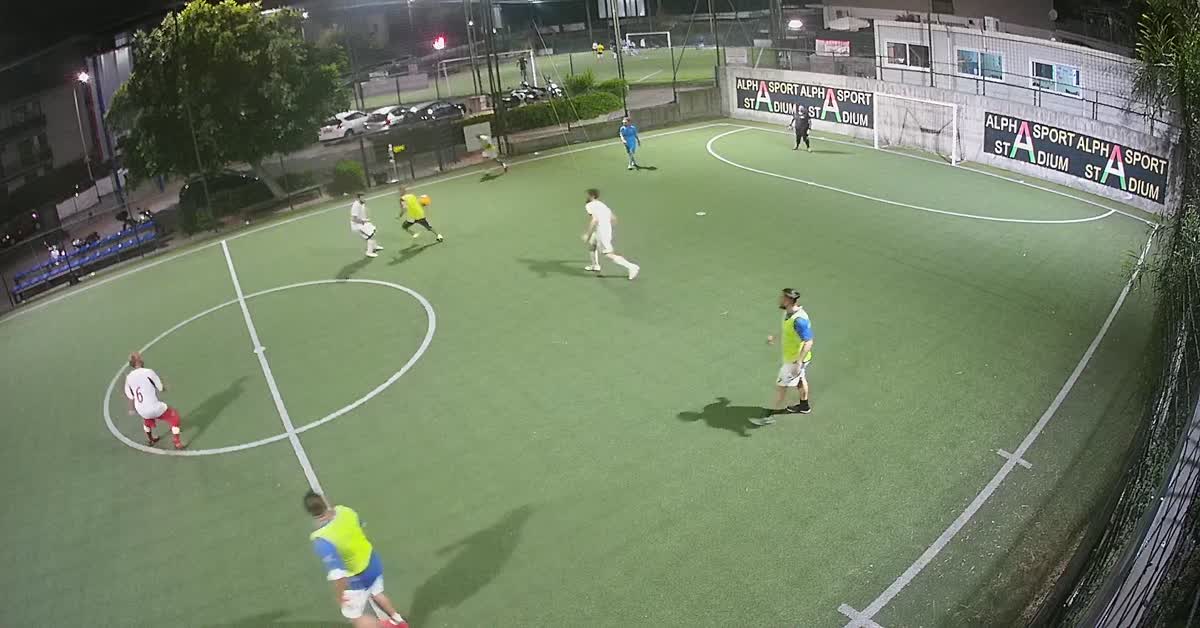 Passaggio di tacco e poi gol