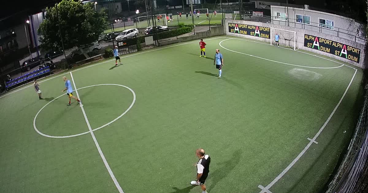 Esterno e goal a fil di palo