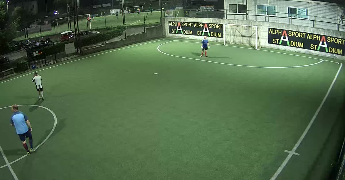 Esterno a fil di palo e goal