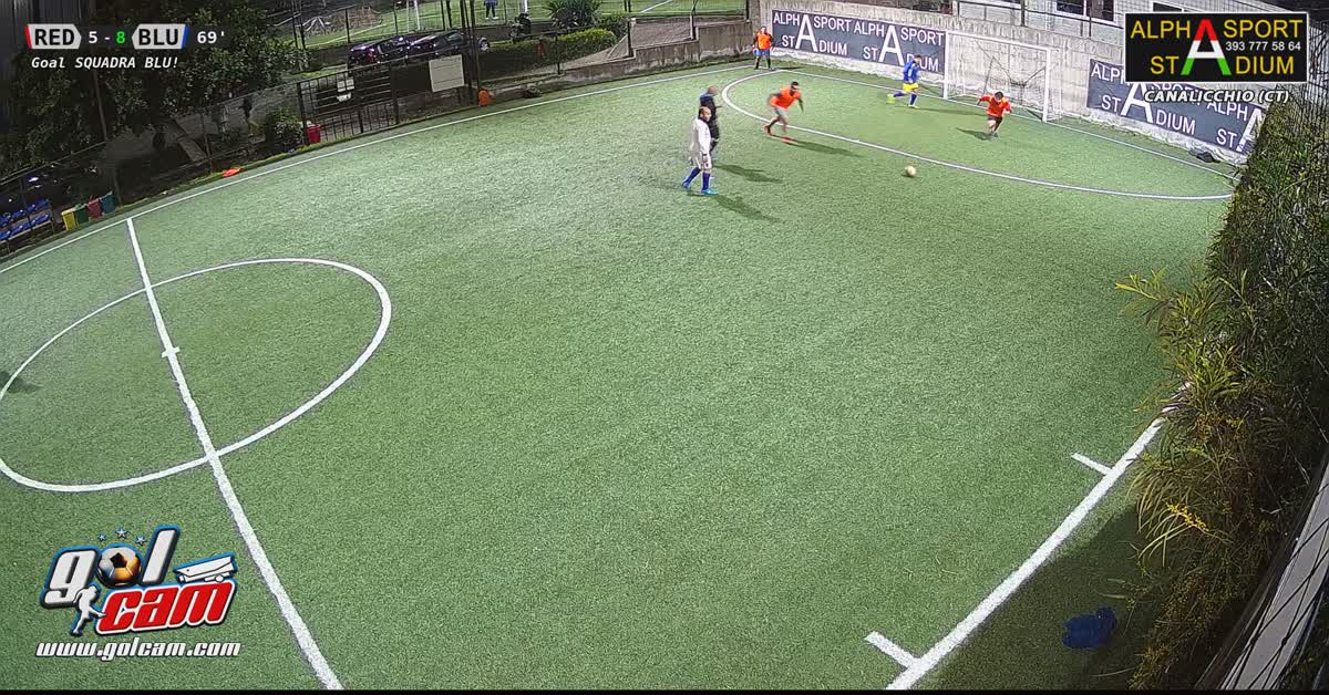 Tiro al volo di destro e goal