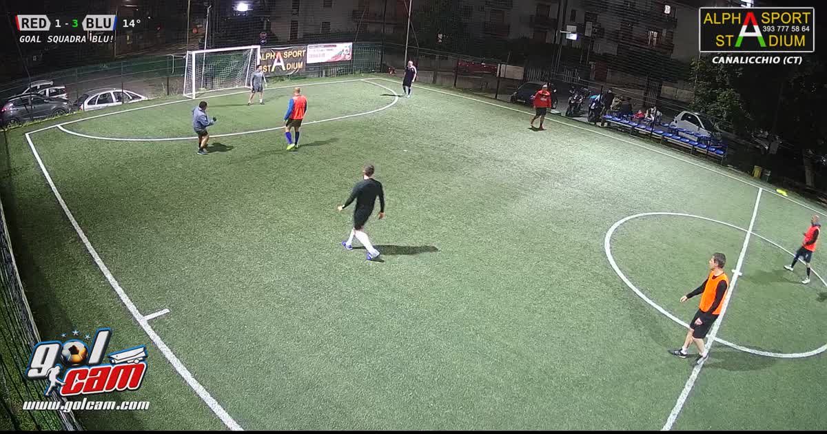 Gran destro goal a fil di palo