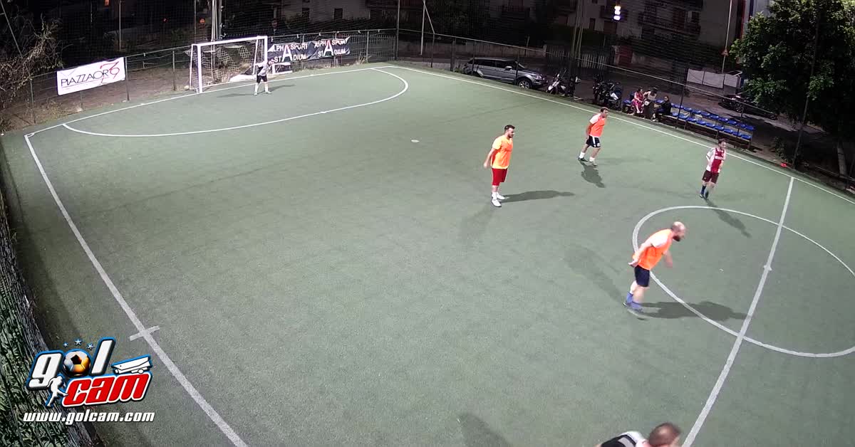 Largo inserimento e gol