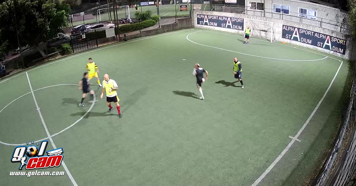 Dribblig e goal sotto traversa