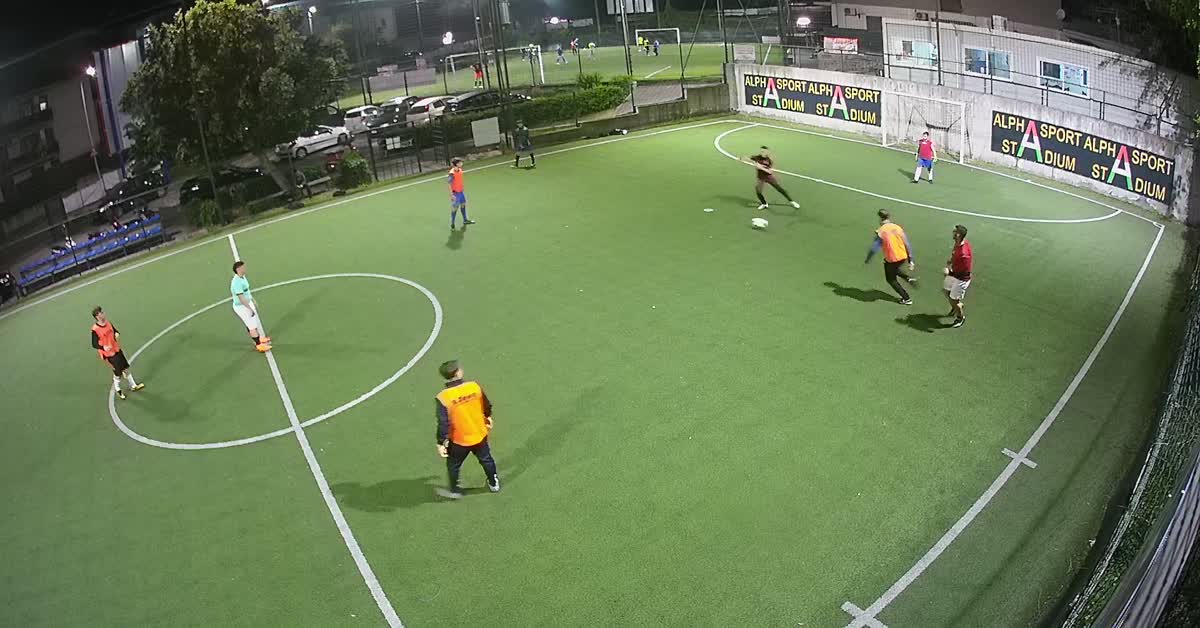 Tiro da fuori+dribbling e gol