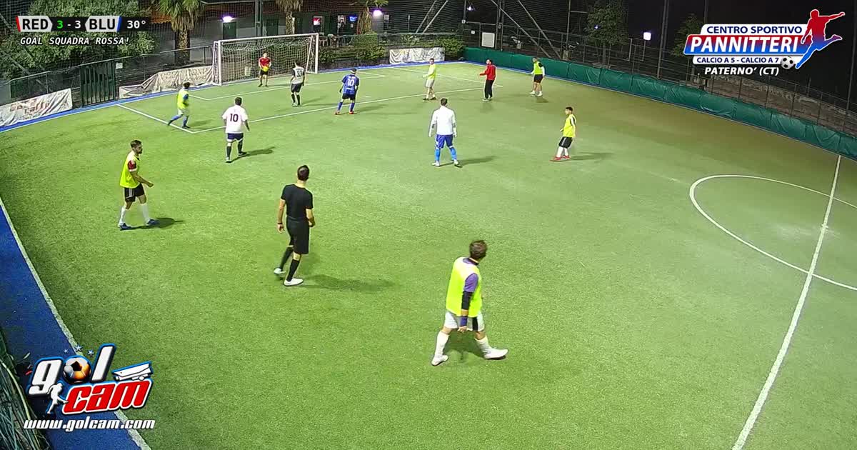Gol davanti la Porta