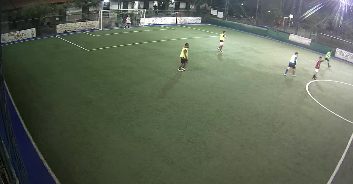 Tiro da centrocampo 