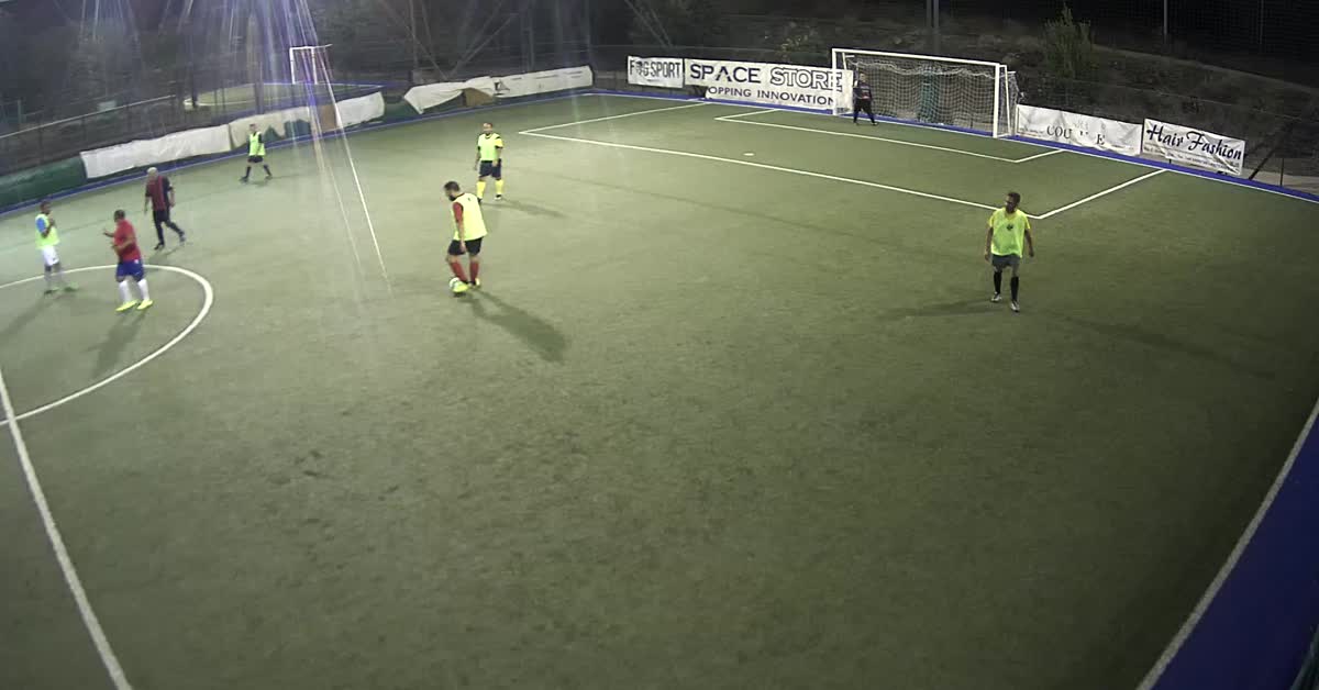 Dribbling e tiro di sinistro