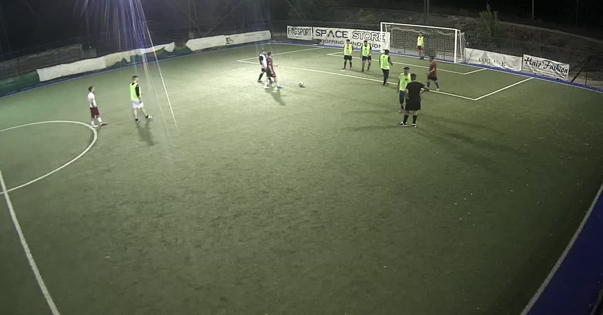 Punizione sotto la traversa
