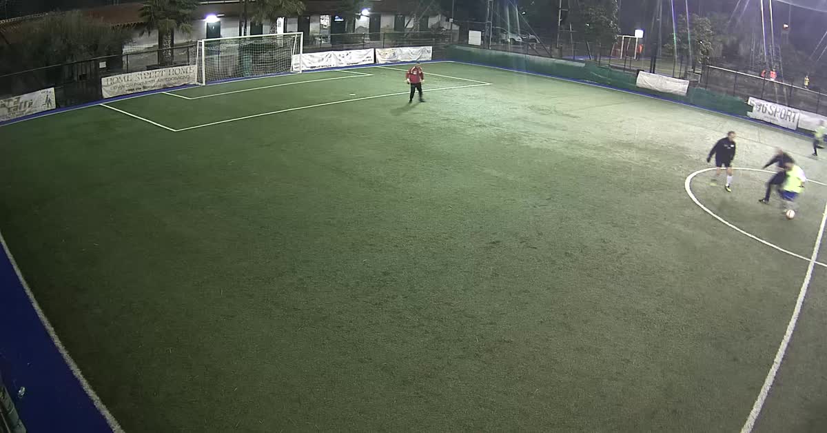 Gran gol da fuori area