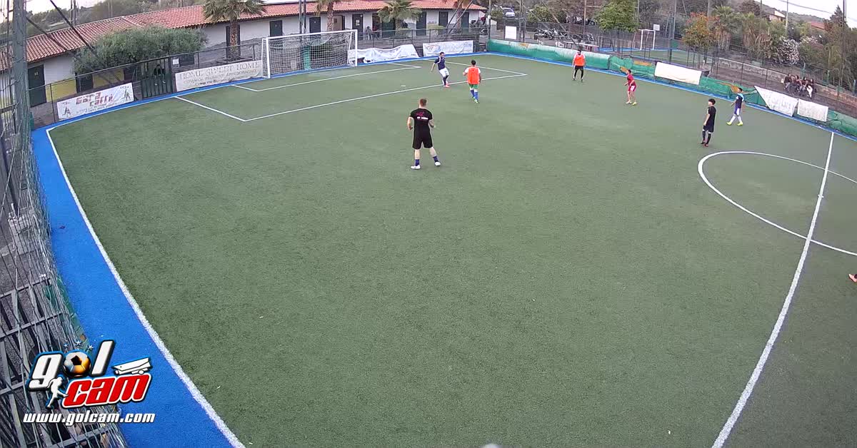 Goal da centrocampo