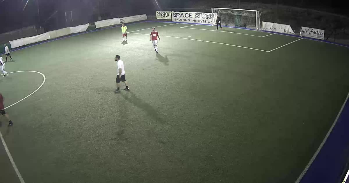 Parata su tiro potente