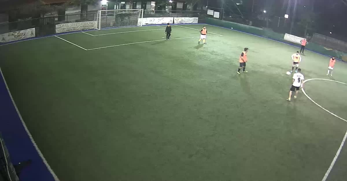 Doppio tunnel e gol 