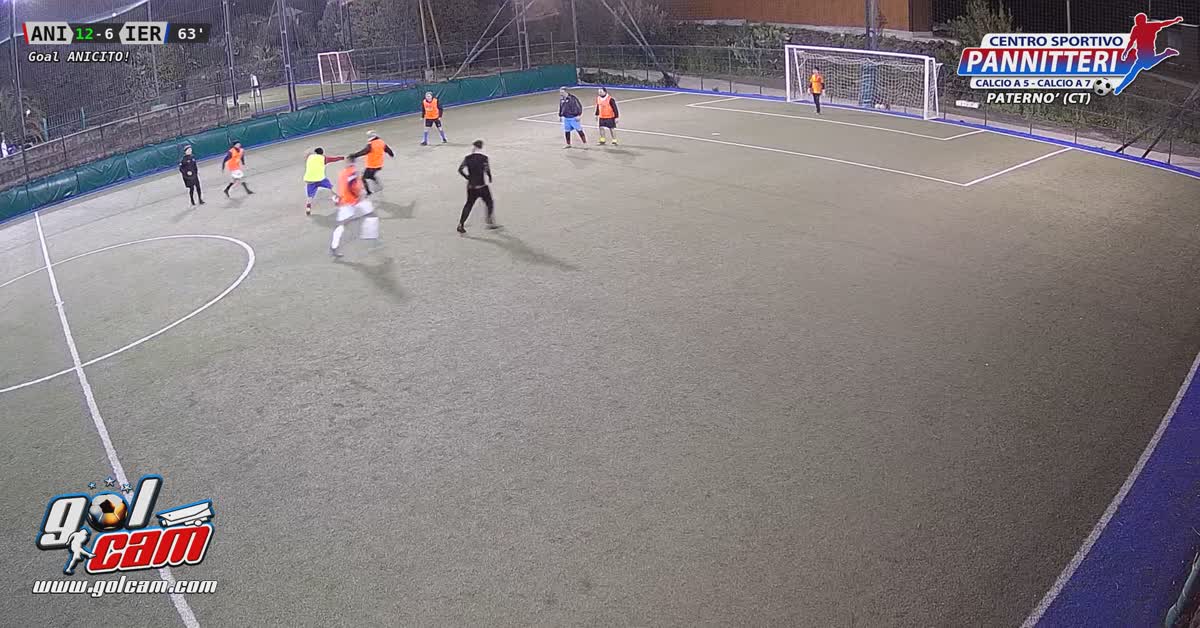 Gran gol da fuori