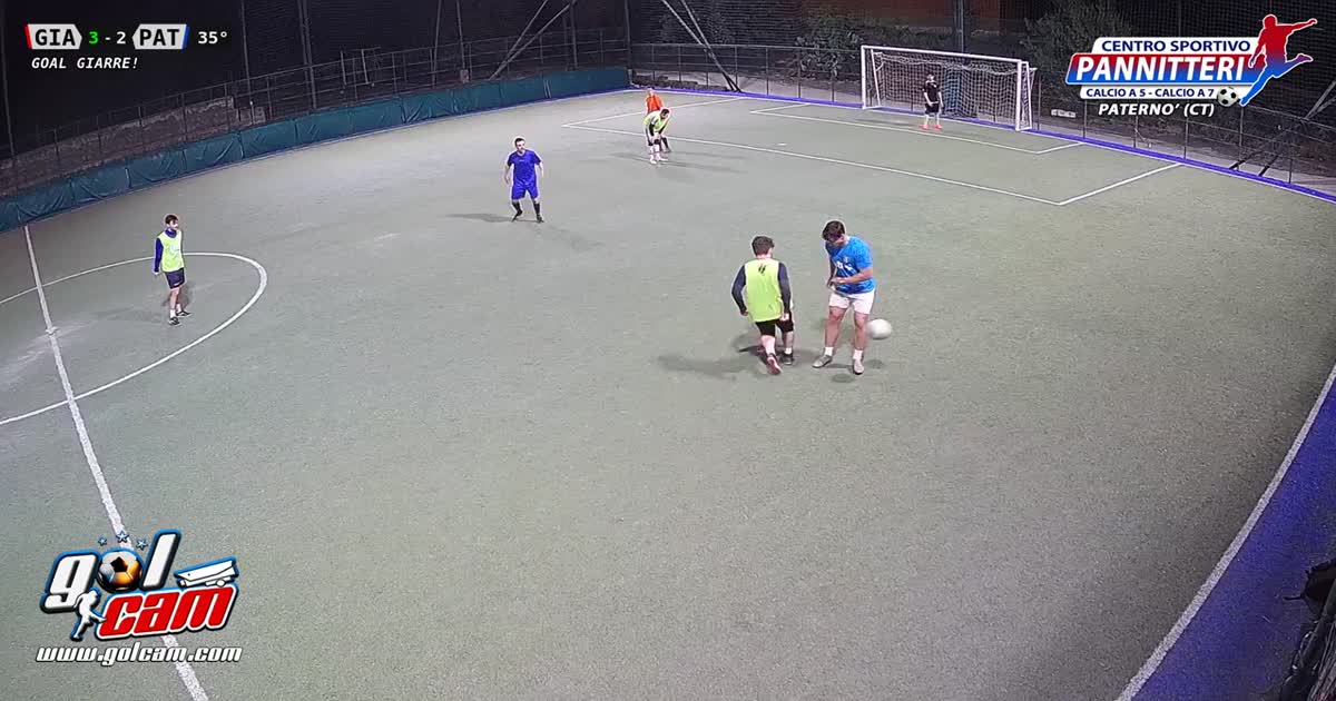 Dribbling + Maradona