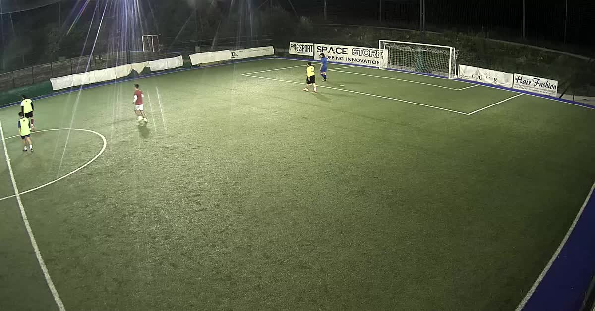 1,2 e gol da fuori area 