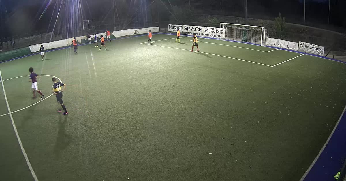 Destro a giro da met? campo 