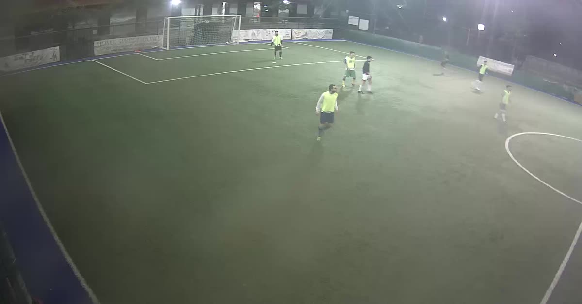 Gol centro campo