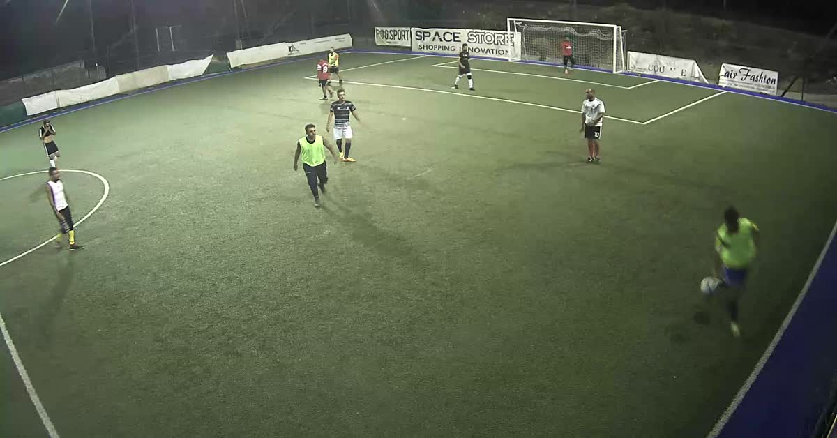 Gol Adonia