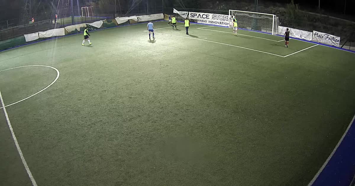 Tiro da fuori gol
