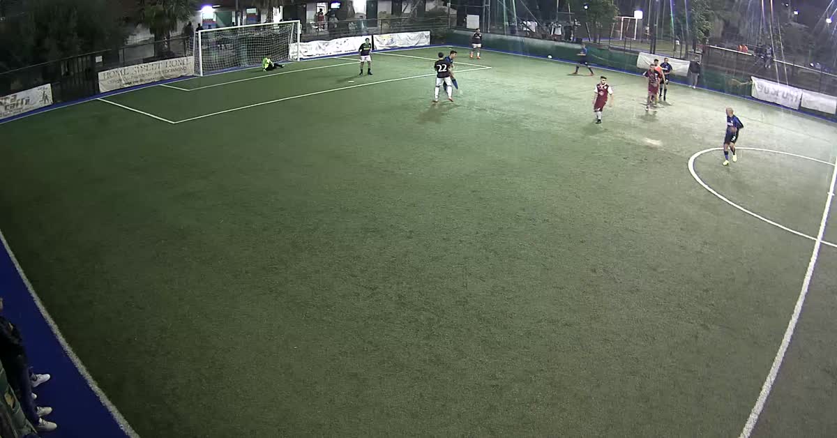Da centrocampo 