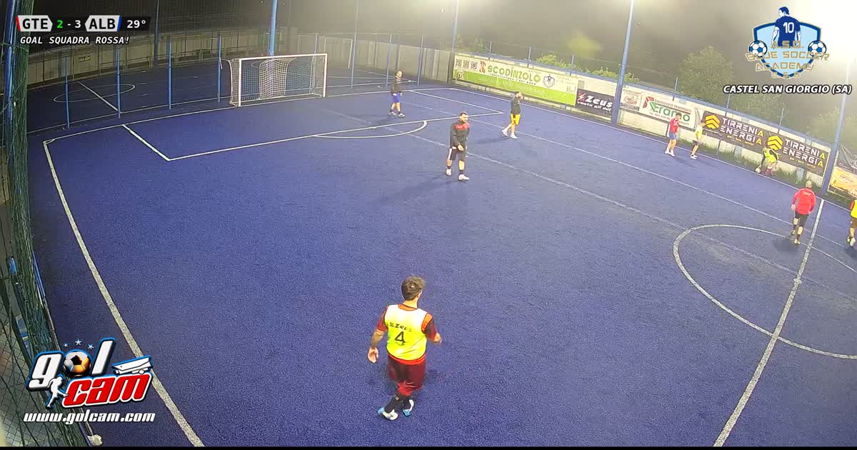 Tiro da centrocampo