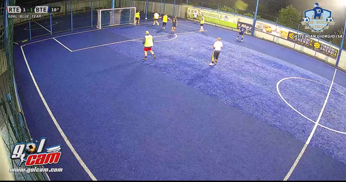 Gol con tiro da fuori area di 