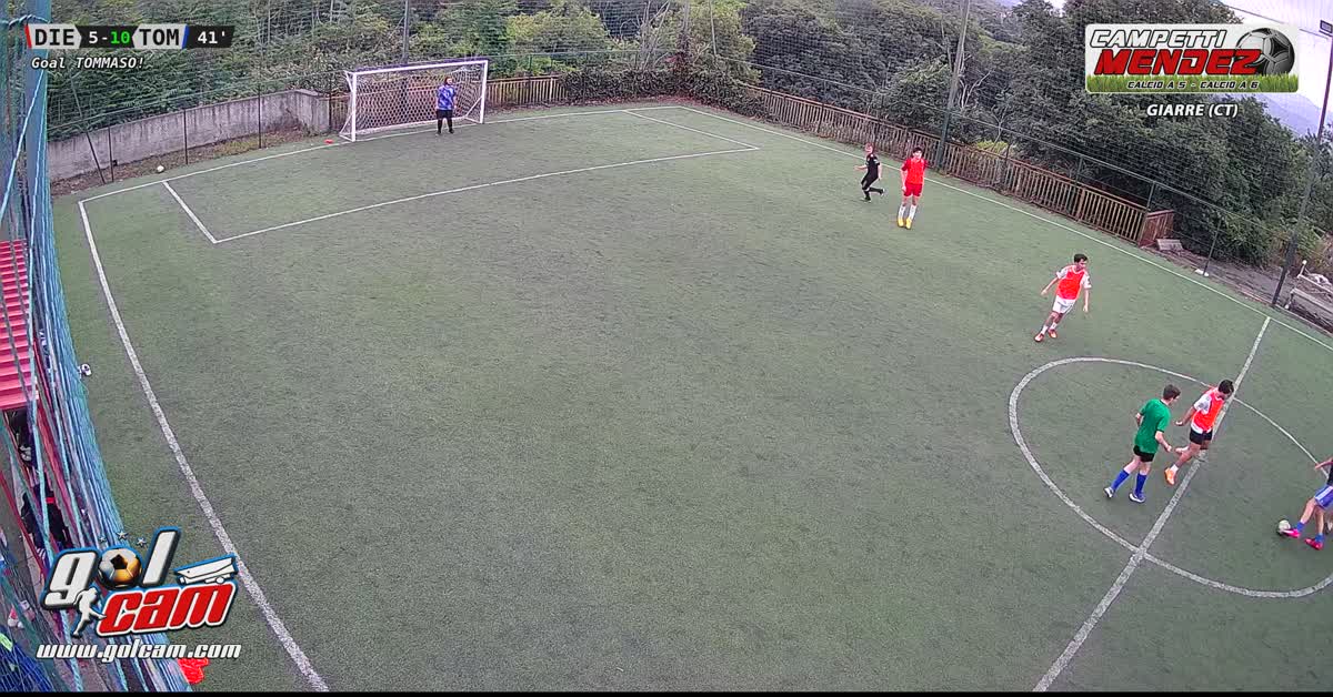 Rubo il pallone e gol