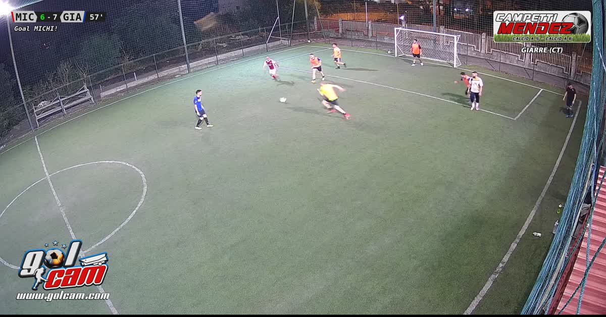 Gol272824748