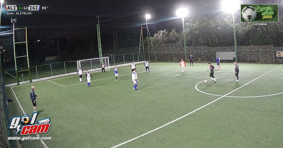 Gol alla Messi del portiere 