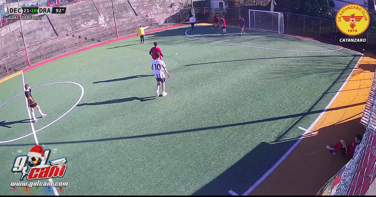 gol dentro l"area 