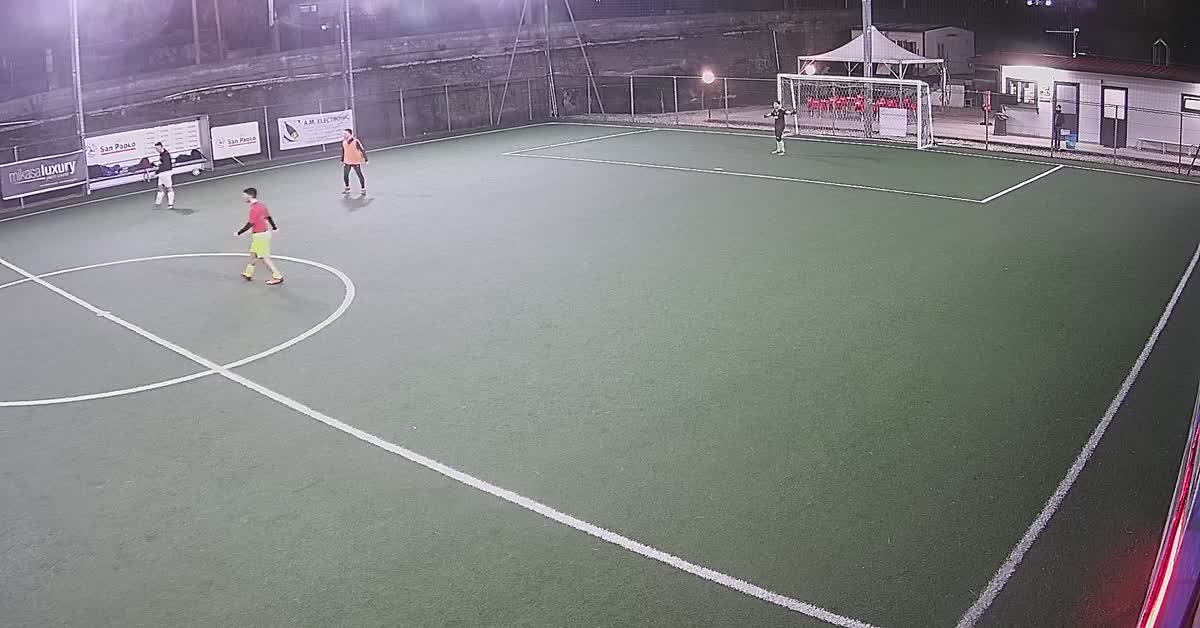 Tiro da fuori