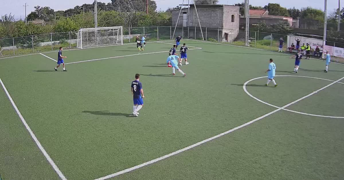1 a 0 e palla al centro