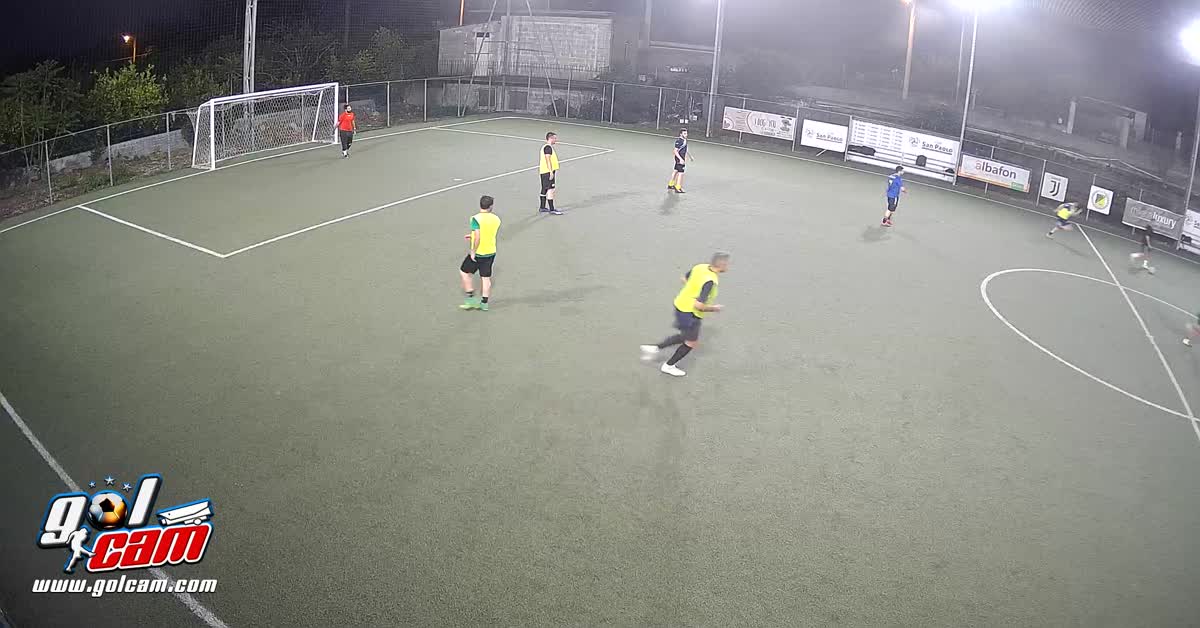 Hugo Sanchez style
