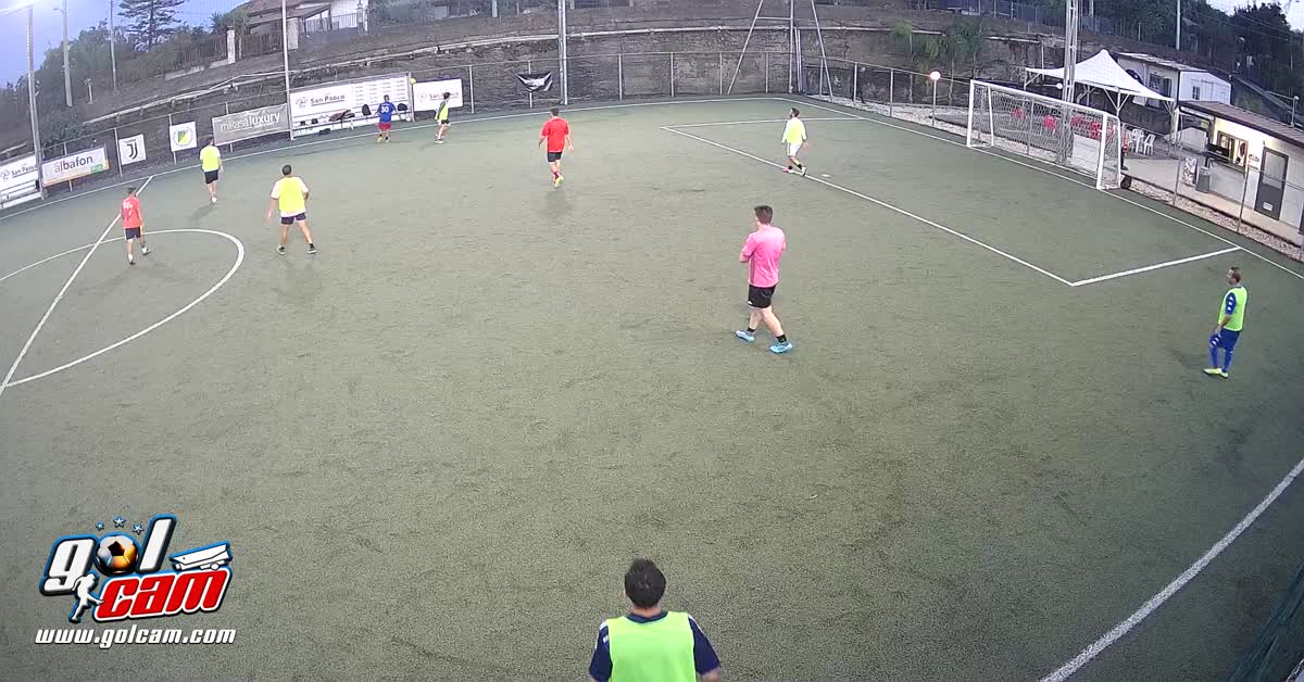 Gol 1/4 dribbling sul portiere