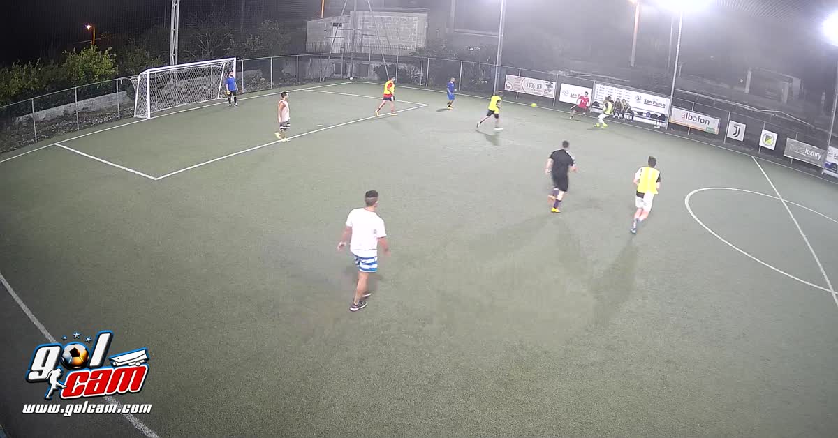 Gol 4/10 destro basso