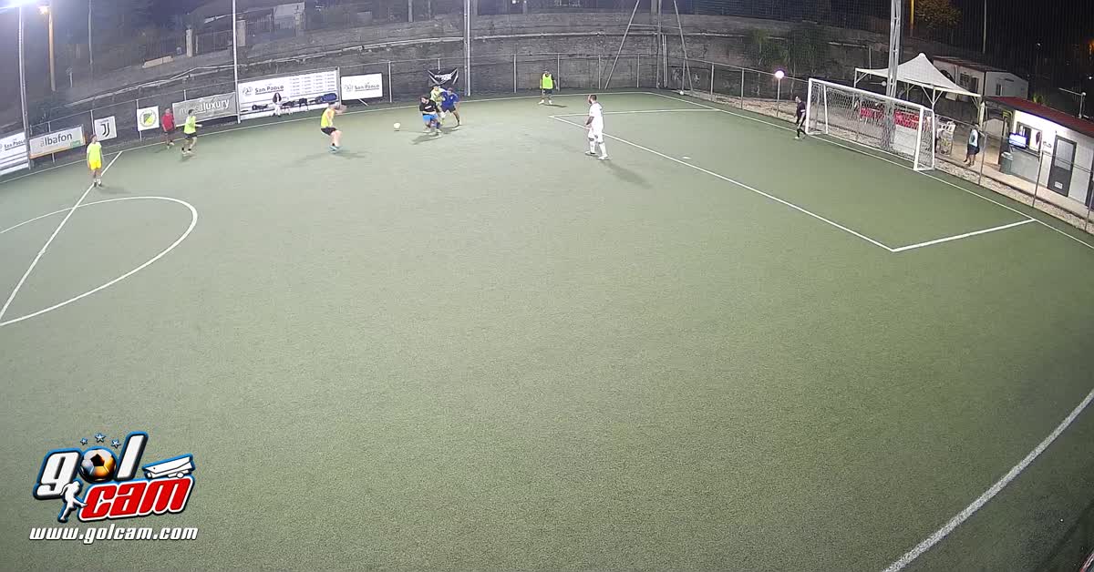 Gol da dentro area 