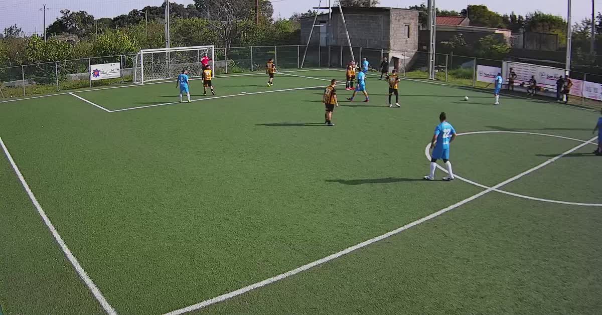 Il portiere c?è 