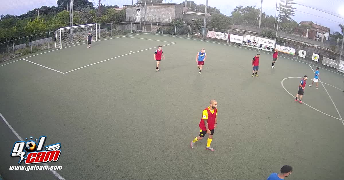 Da centrocampo