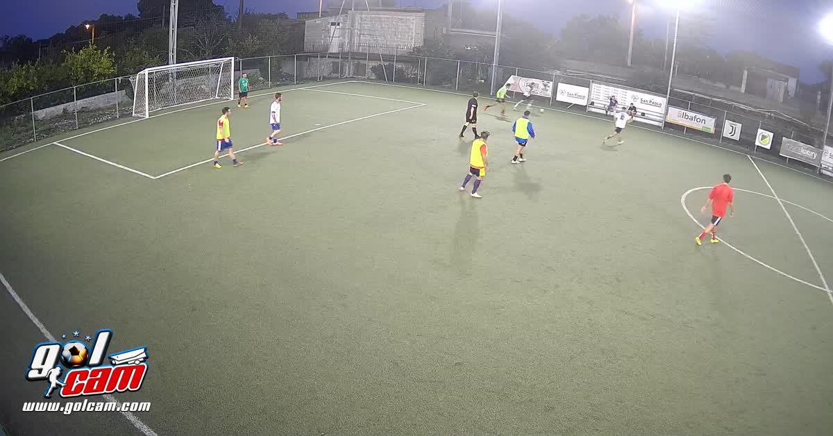 Gol 4/6 bomba di destro