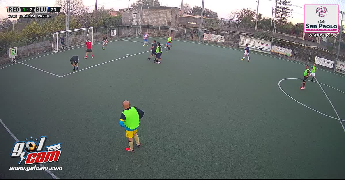 Finta e Gol Saro