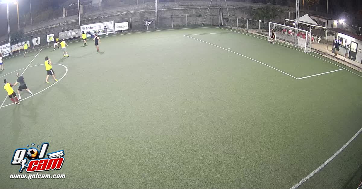 Davide fa autogol