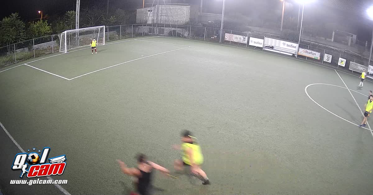 Gol da dentro area 