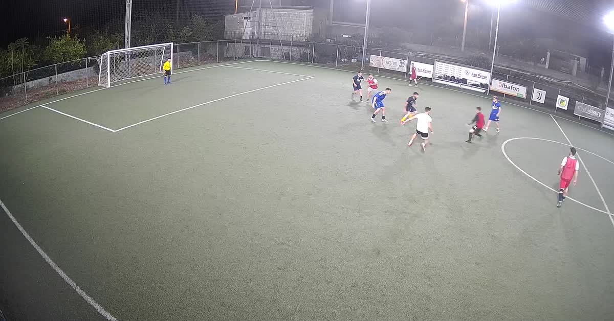 Tackle luca