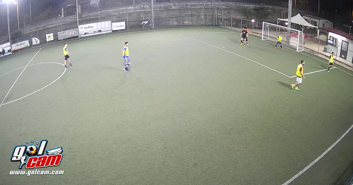 Smarcamento e gol